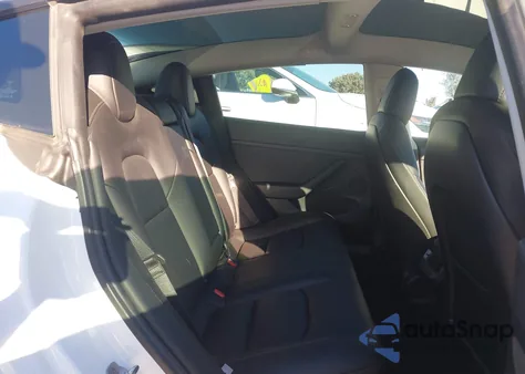 2021 Tesla Model 3 Long Range Dual Motor All-Wheel Drive z USA, uszkodzony, nr VIN 5YJ3E1EB1MF079586